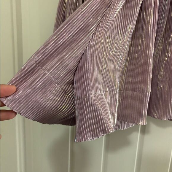 QUEEN OF SPARKLES High Waist Shimmering Swing Shorts - Picture 6 of 7